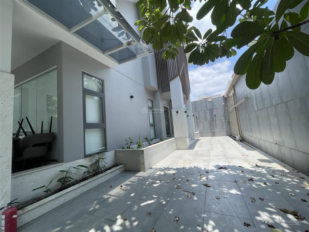 Biệt thự siêu rộng khu tên lửa, dt 400m2, 3 tầng, giá chỉ 53 tỷ