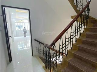 Nhà cho thuê mtnb khu tên lửa, dt 80m2, nhà 4 tầng, giá 18tr/tháng