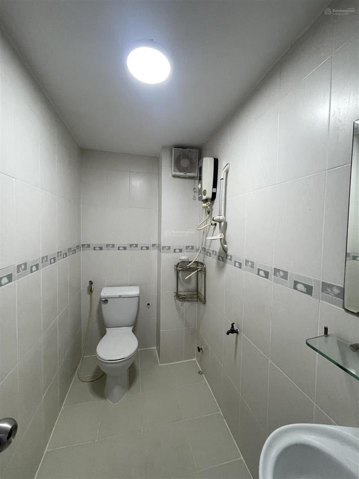 Nhà mtkd khu tên lửa dt 80m2(4pn + 4wc) nhà 3.5 tấm giá 23tr/tháng(tl)