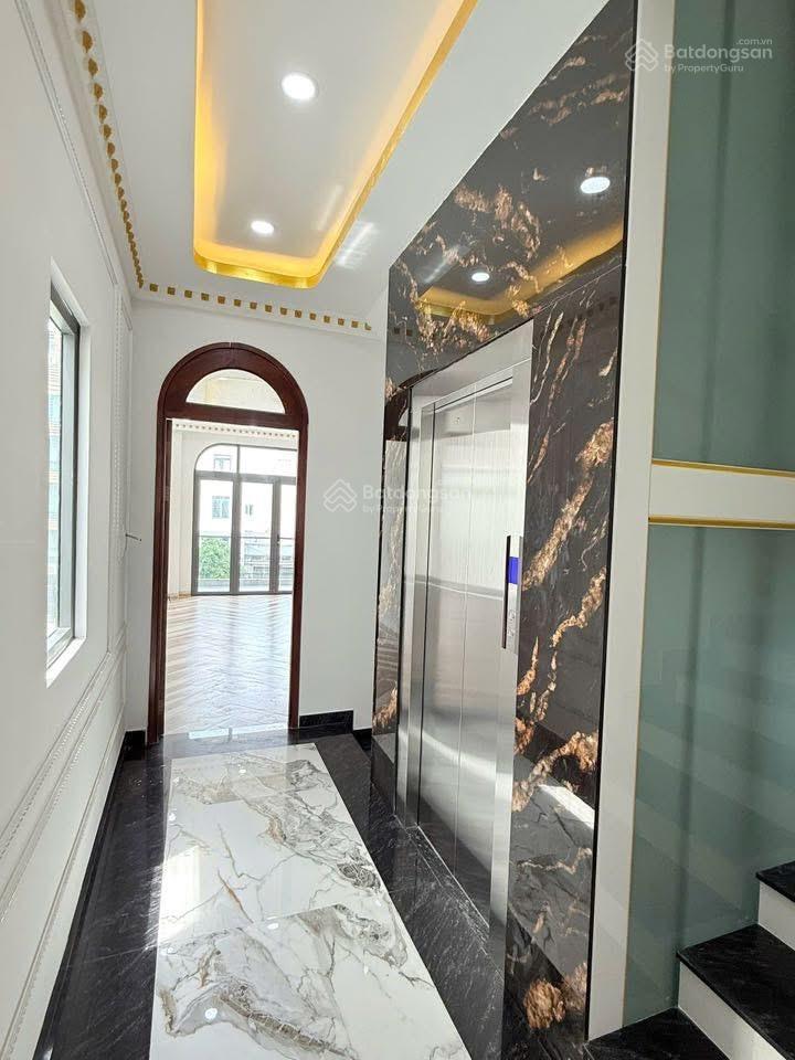 Nhà mt đường song hành q6 dt 4x17m nhà 6 tầng(có thang máy) giá bán 15.2 tỷ tl