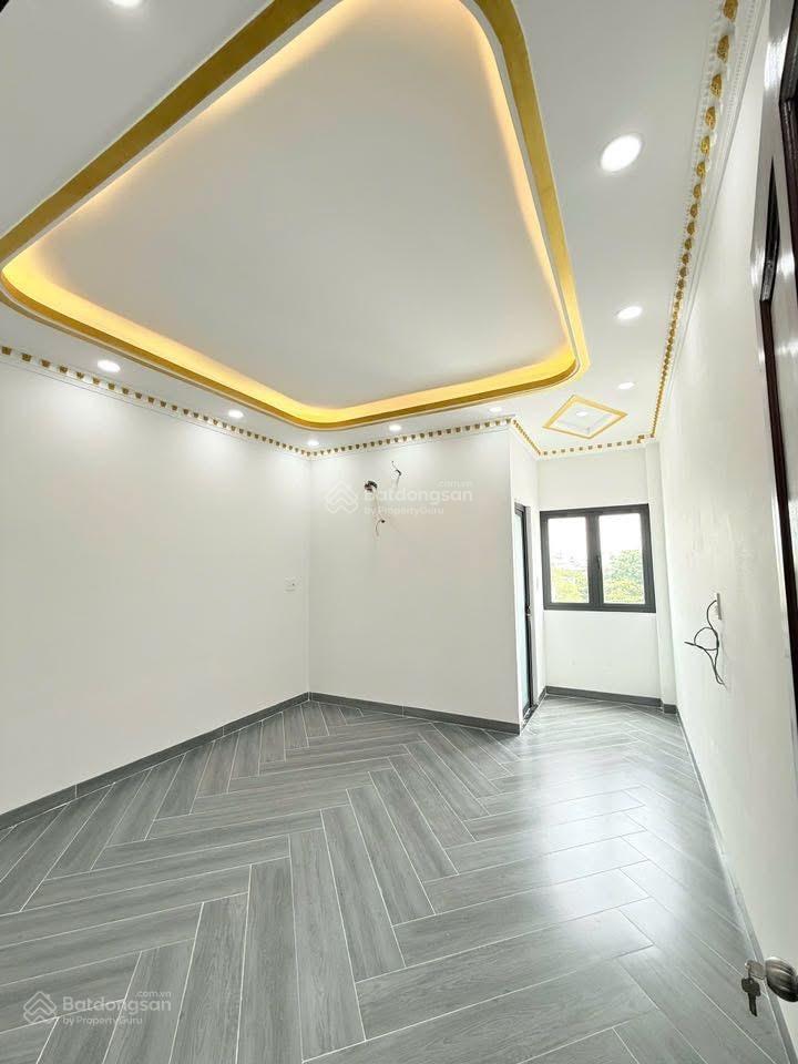 Nhà mt đường song hành q6 dt 4x17m nhà 6 tầng(có thang máy) giá bán 15.2 tỷ tl