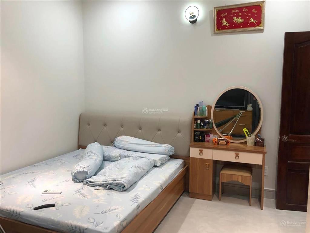 Căn góc 2mt khu tên lửa, dt sàn 323m2, kết cấu 5 tấm, giá bán 15.2 tỷ tl