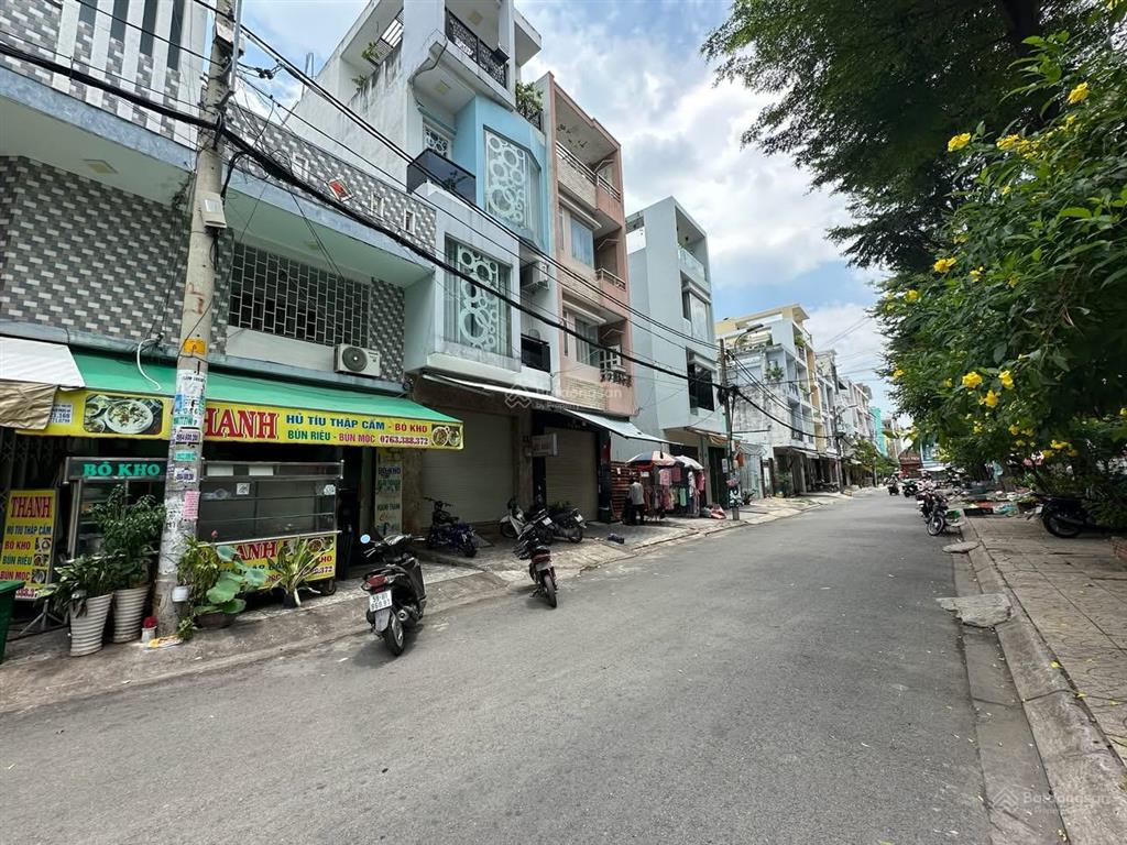Lô đất mặt tiền khu tên lửa dt 72m² ngay chợ, chung cư, giá 8,2 tỷ tl