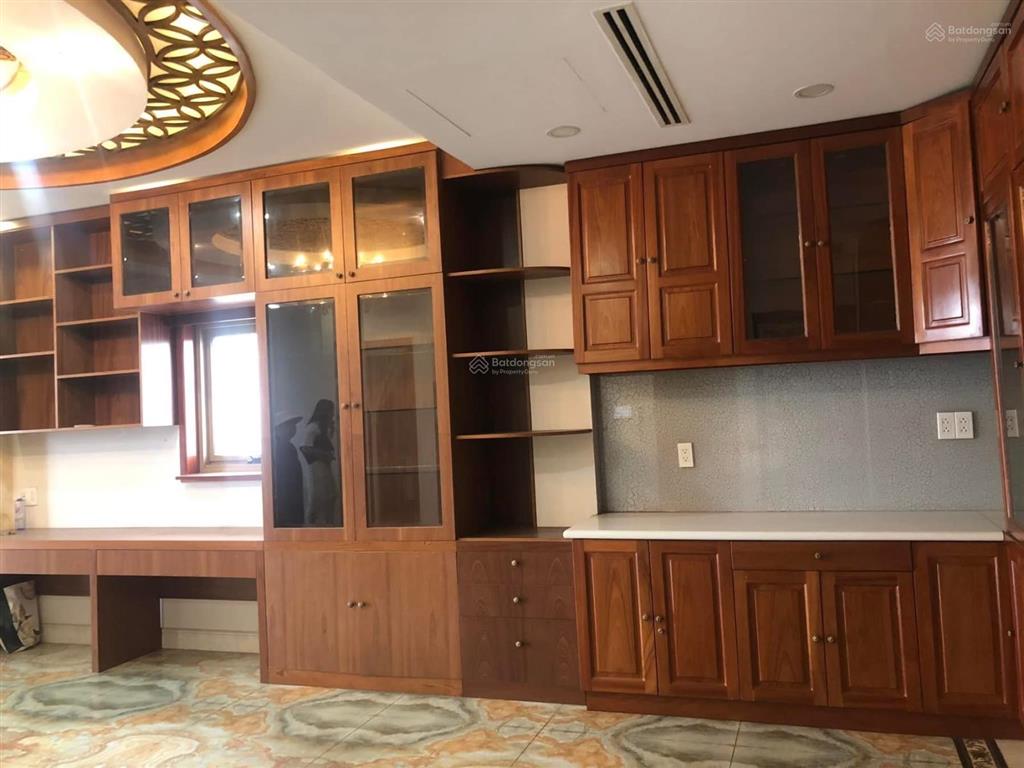Nhà mtkd khu tên lửa, dt 7x29m, nhà 6 tầng có thang máy, đang cho thuê 70tr/th, giá 28.5 tỷ tl