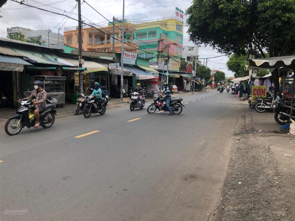 Nhà mtkd khu tên lửa, dt 7x29m, nhà 6 tầng có thang máy, đang cho thuê 70tr/th, giá 28.5 tỷ tl