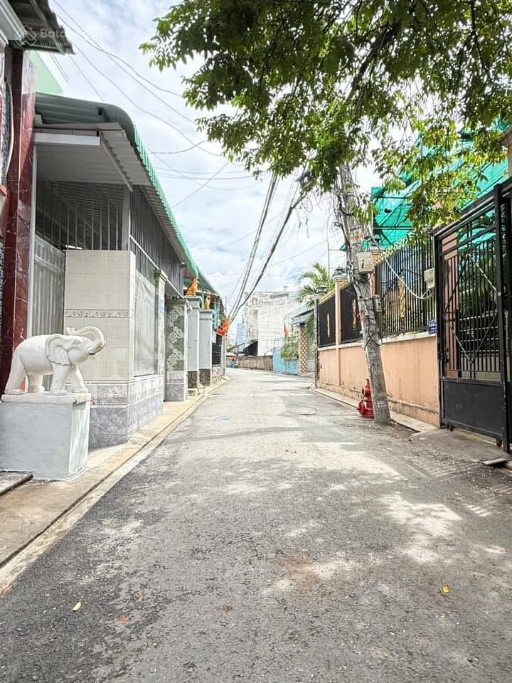 Nhà mt hẻm nhựa 5m đường lê đình cẩn, dt 4.5x23m, 3,5 tấm, giá bán 6,85 tỷ