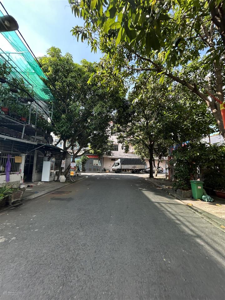 Nhà mt hẻm nhựa 10m tân hòa đông, dt 4x17.5m, 1 lầu sát công viên, giá 6.55 tỷ