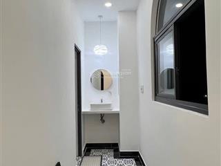 Căn góc đường tỉnh lộ 10, nhà mới xây 3 tấm full nội thất, dt 5x10m, giá 4,99 tỷ