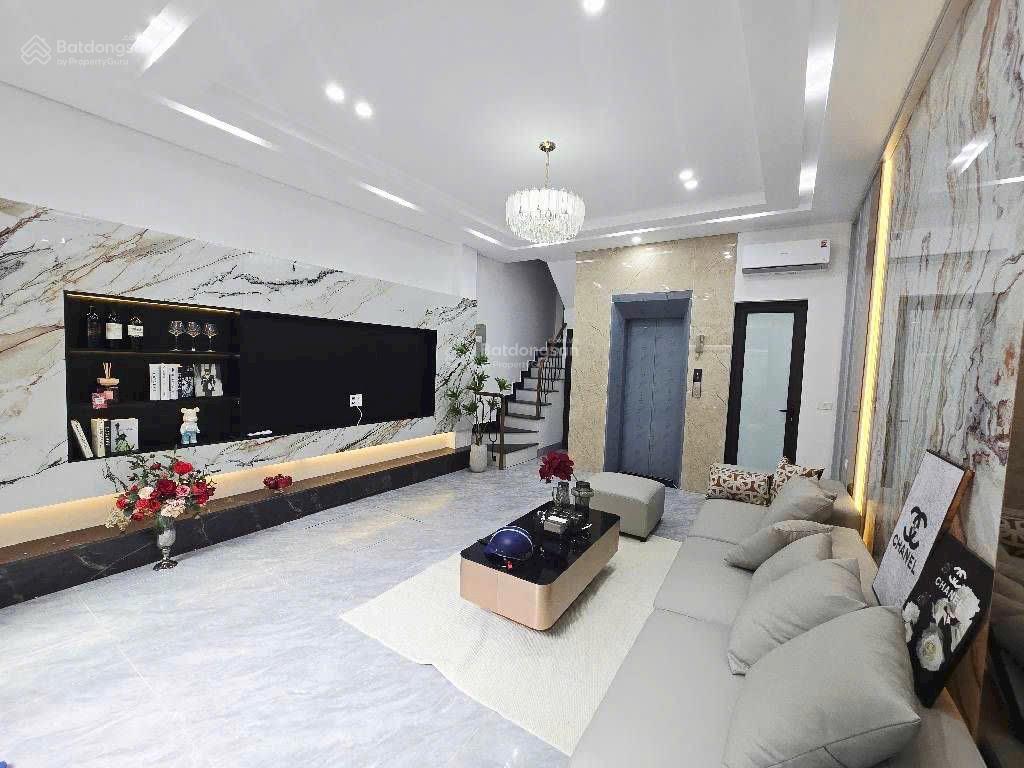 Lê quang đạo  nhà đẹp ngõ thông ô tô gần  hơn 8 tỷ