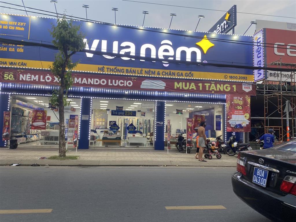 Nhà góc 2 mặt tiền nguyễn văn tăng đang có thu nhập 20tr/tháng giá bán 12.5 tỷ thương lượng