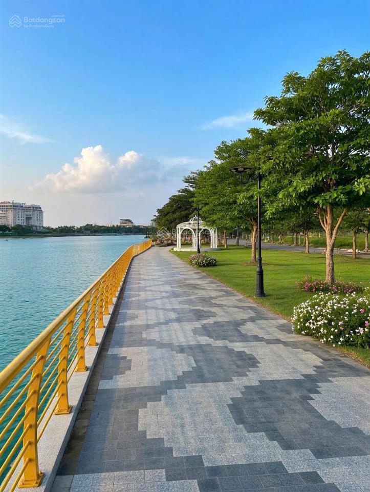 Bán đất nền trong khu đô thị vạn phúc city,(5x21)m= 105m2 giá bán 12,5 tỷ thương lượng