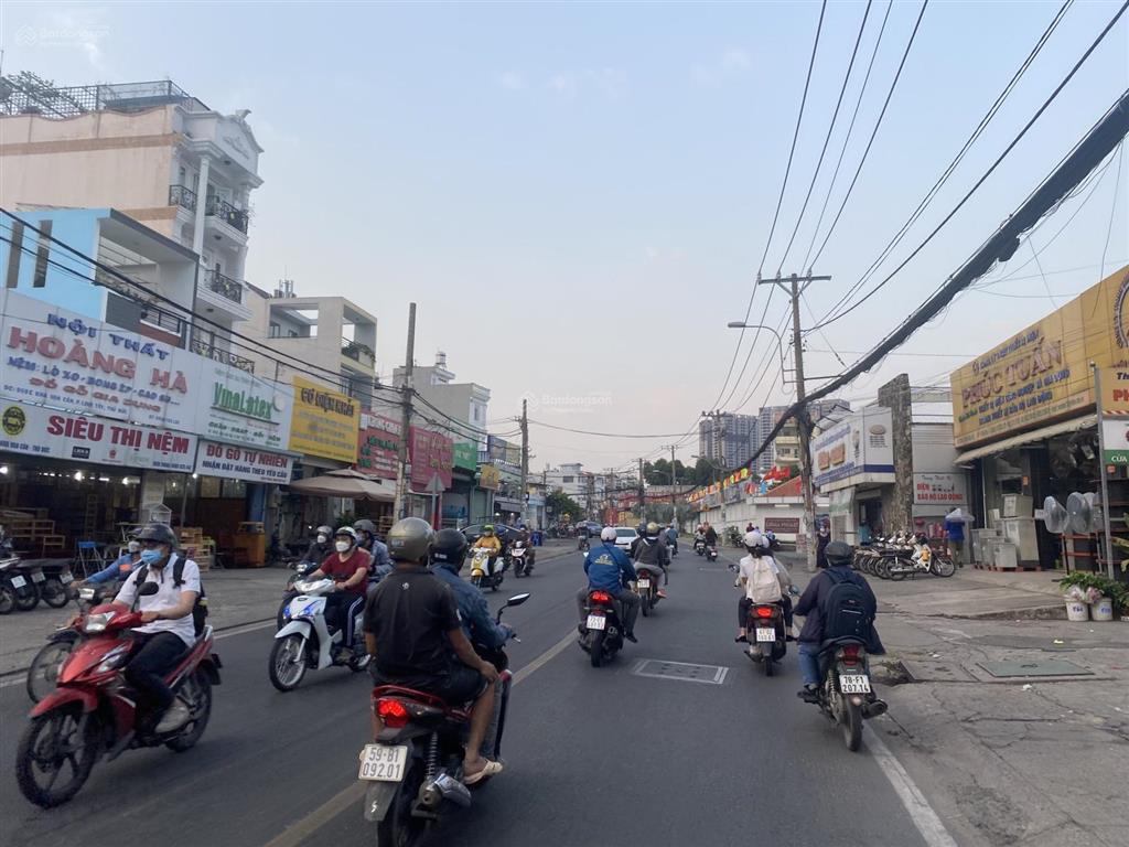 Bán 1.2 hecta (12000m2) mặt tiền đường đỗ xuân hợp, sổ hồng riêng, đất để làm giáo dục
