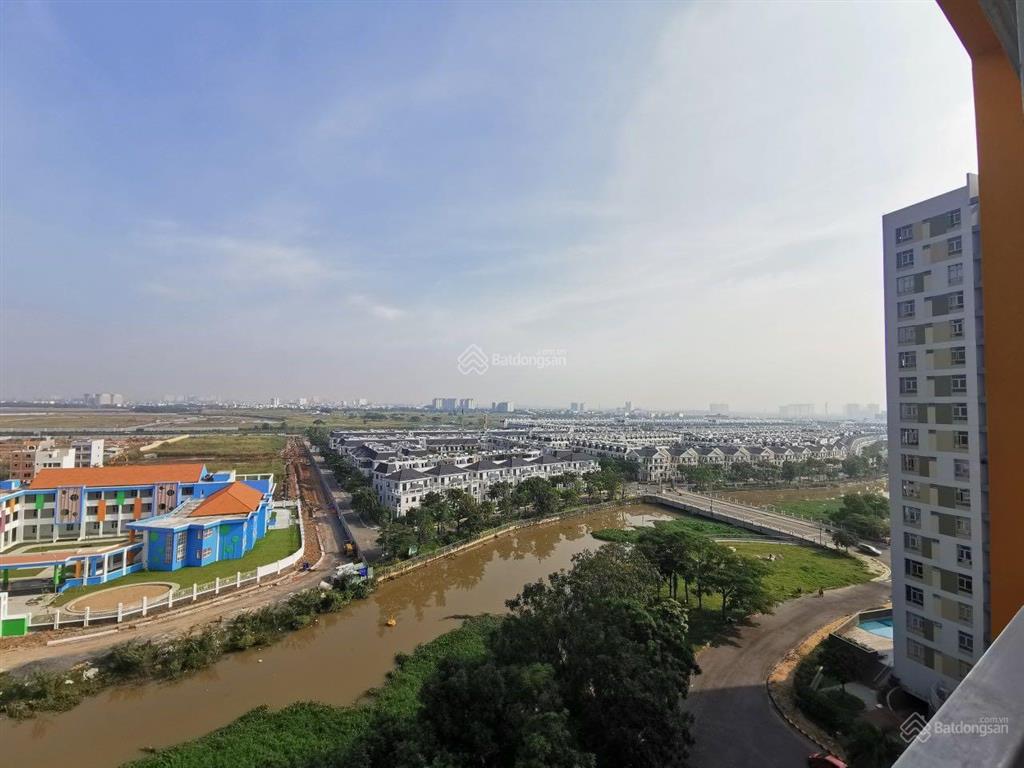 Bán căn 2pn parcspring căn góc tầng trung thoáng giá chỉ 4.2 tỷ.  loan 0919 004 ***