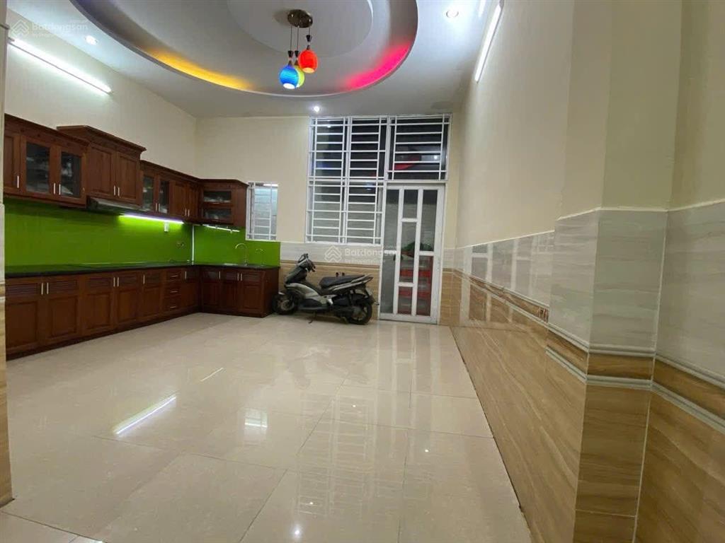 Mặt tiền kinh doanh ngay chợ cầu đồng 127m(5 x 25) 3 tầng 5pn xe hơi ngủ trong nhà ngay hà huy giáp
