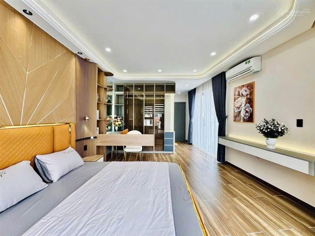 Hot lê quang định 60m2 (6 x 11) 5 tầng hẻm xe hơi quay đầu chỉ hơn 9 tỷ đồng