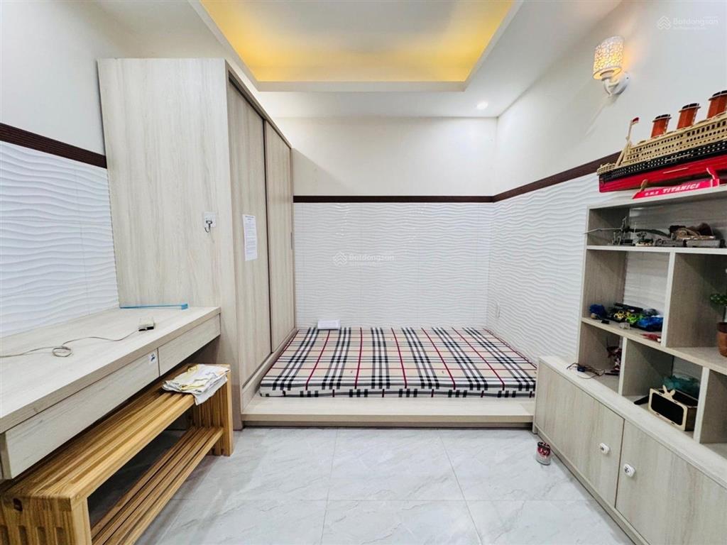 Hot lê quang định 60m2 (6 x 11) 5 tầng hẻm xe hơi quay đầu chỉ hơn 9 tỷ đồng