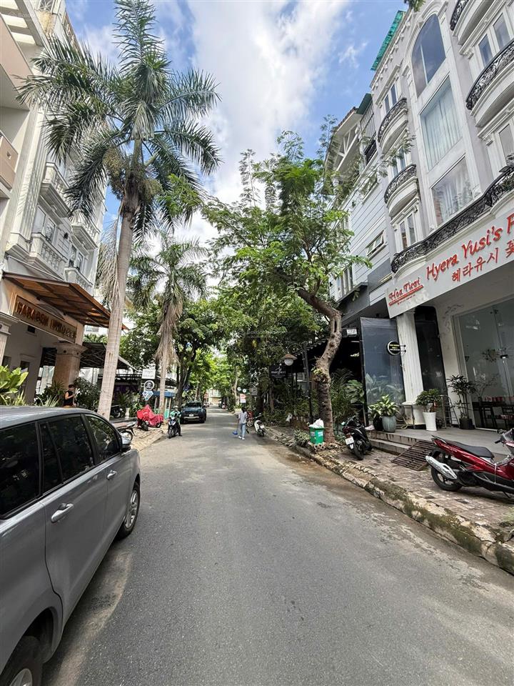 Bán căn nhà phố khu hưng gia hưng phước pmh q7 giá chỉ có 28.5 tỷ