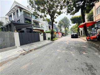 Bán biệt thự mỹ giang phú mỹ hưng quận 7. nhà mới đẹp, nội thất chuẩn xịn