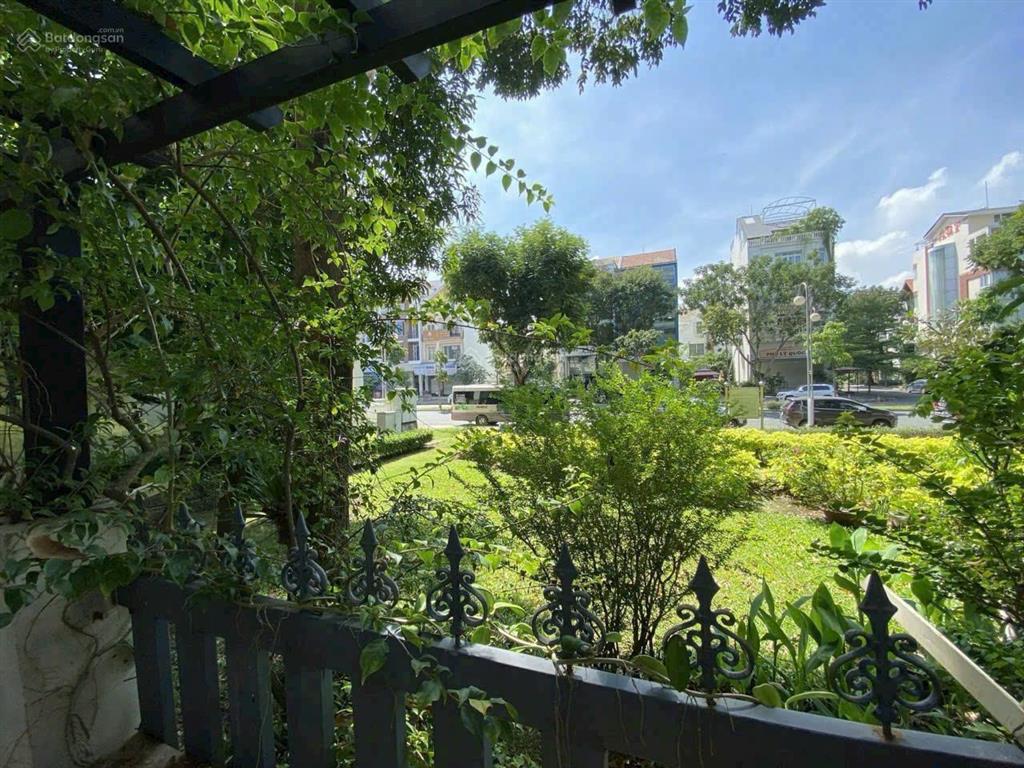 Bán căn biệt thự nam thiên 1  khu cảnh đồi  pmh q7