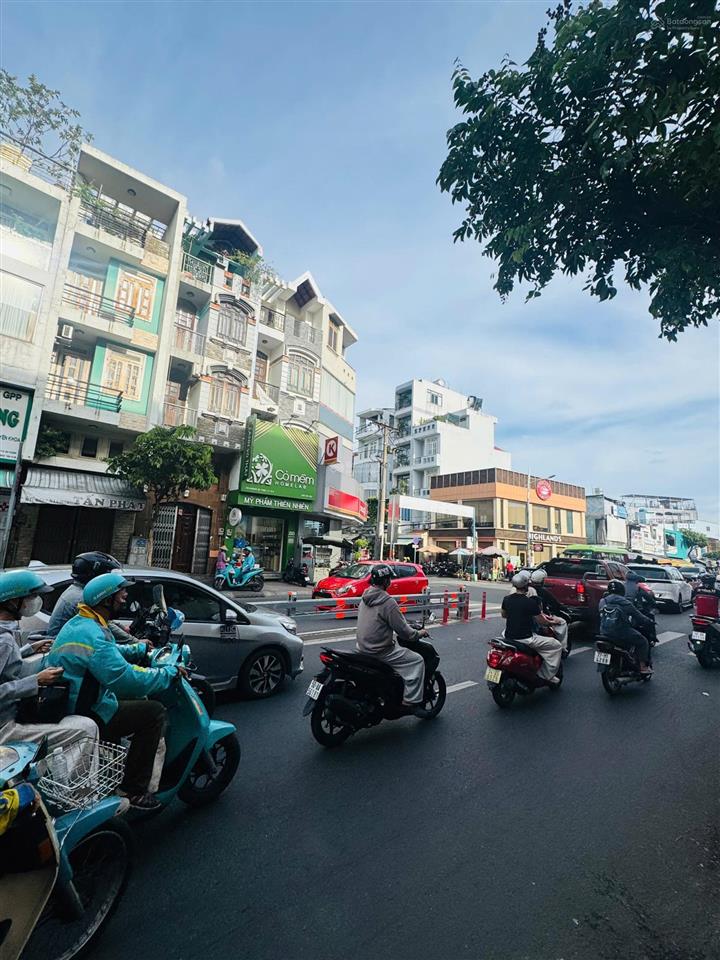 Bán căn nhà mặt tiền 293 dương bá trạc, phường 1, quận 8, tp hcm