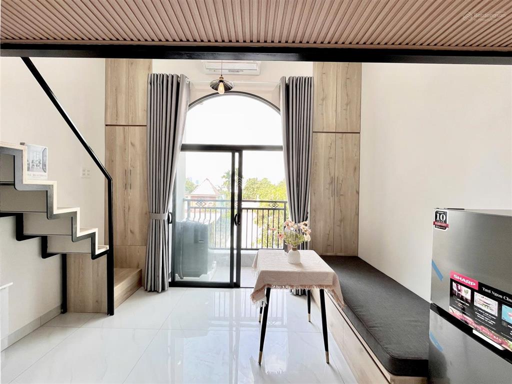 Cho thuê duplex ban công máy giặt riêng full nội thất siêu xịn gần lotte q7, ttdu, đh cảnh sát, q1