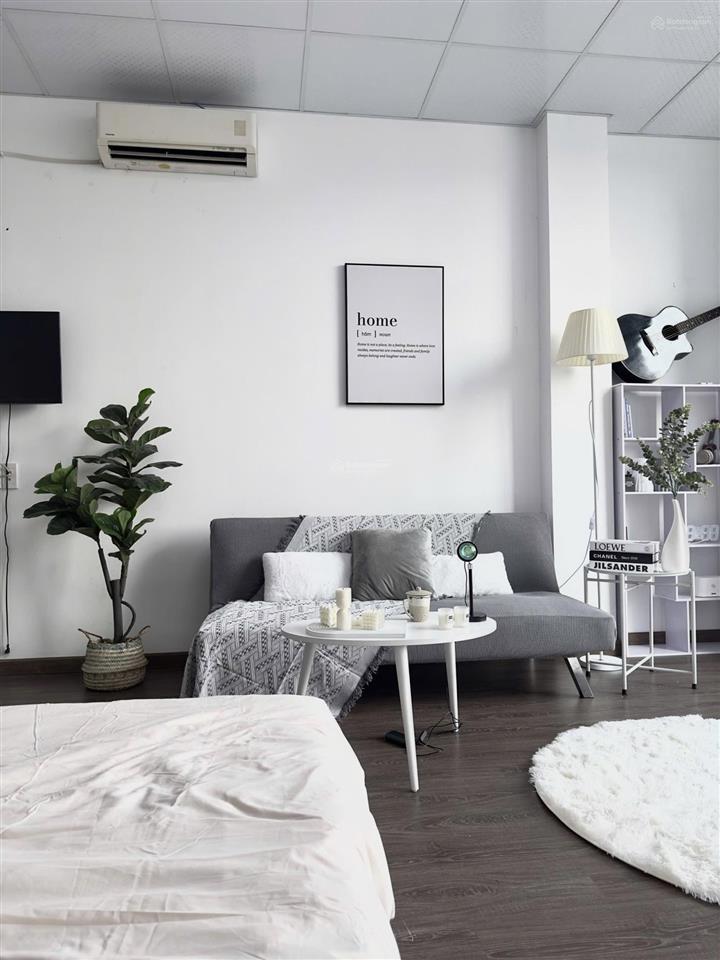Phòng decor bancong mới 100% dọn vào ở ngay  gần resentmall, lotte mart, chung cư q7, q1, q4