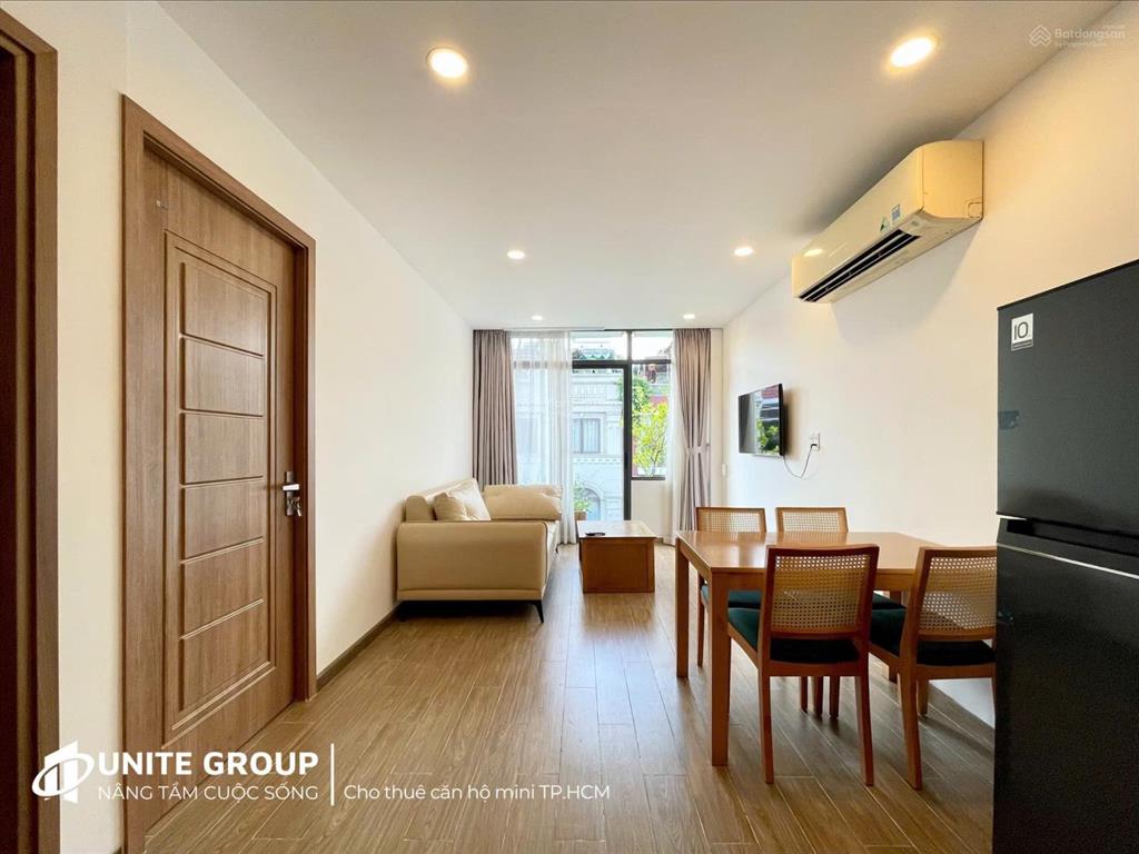 Vừa xong con 1pn ban công sang chảnh full nội thất  ngay trung tâm q7  đi bộ qua lotte, crm, q1