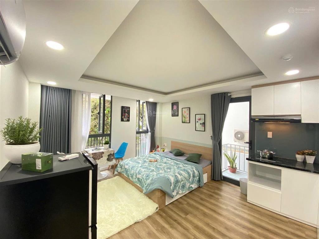 Nhào vô căn stu ban công full nt ngay trung tâm q7 gần rmit, tdtu gần lotte, crescentmall, vivocity