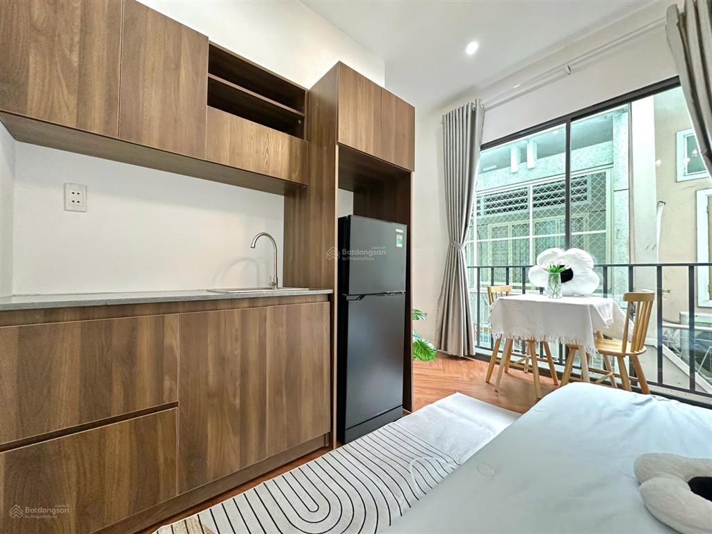 Trống studio bancon full nt ngay trung tâm q7 gần rmit, tdtu gần lotte, cresentmall, vivocity, q1