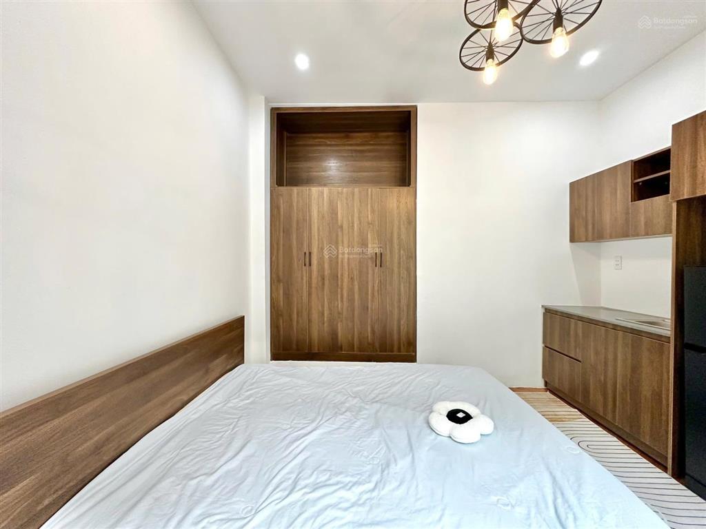 Trống studio bancon full nt ngay trung tâm q7 gần rmit, tdtu gần lotte, cresentmall, vivocity, q1