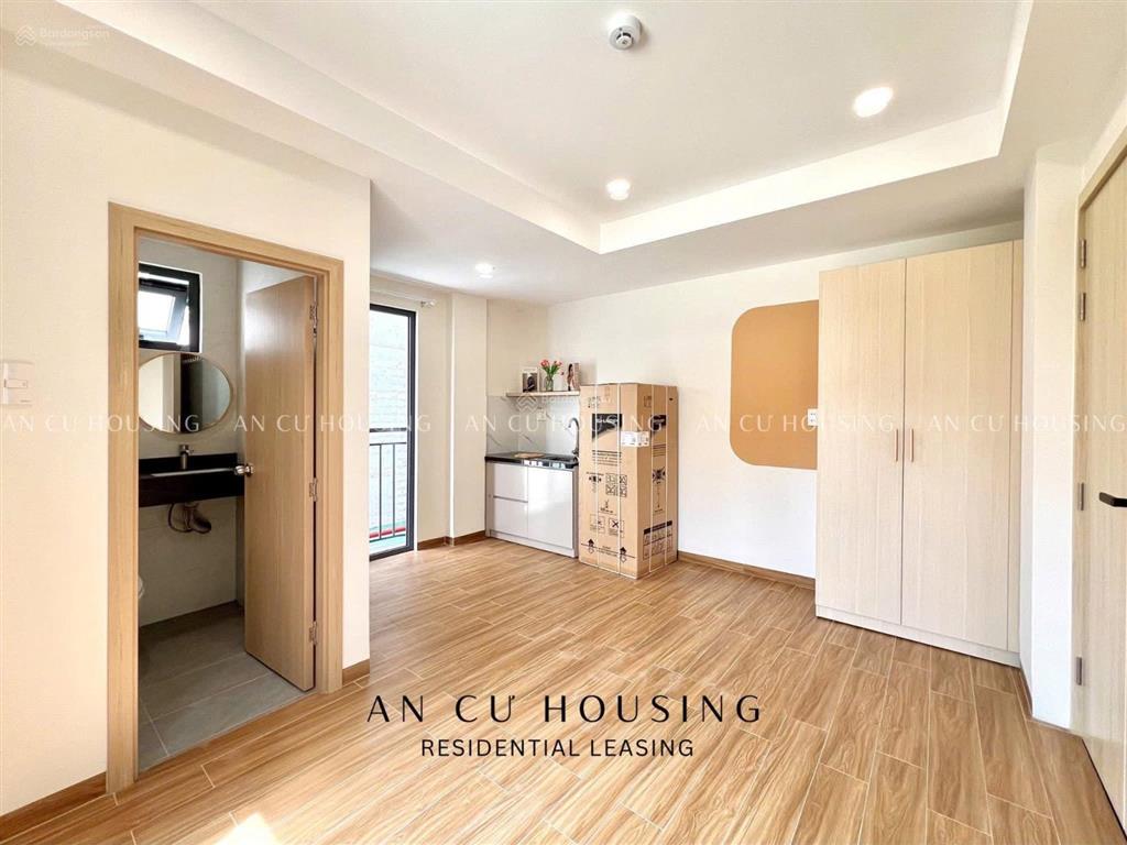 Vừa xong studio ban công sang chảnh full nội thất  ngay trung tâm q7  gần crescent mall, lotte