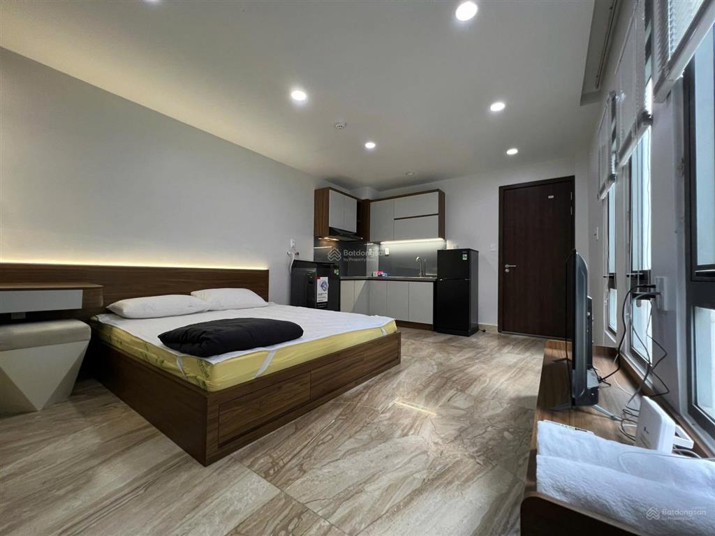 Cho thuê studio ban công full nt ngay trung tâm q7 gần rmit, tdtu gần lotte, crescentmall, vivocity