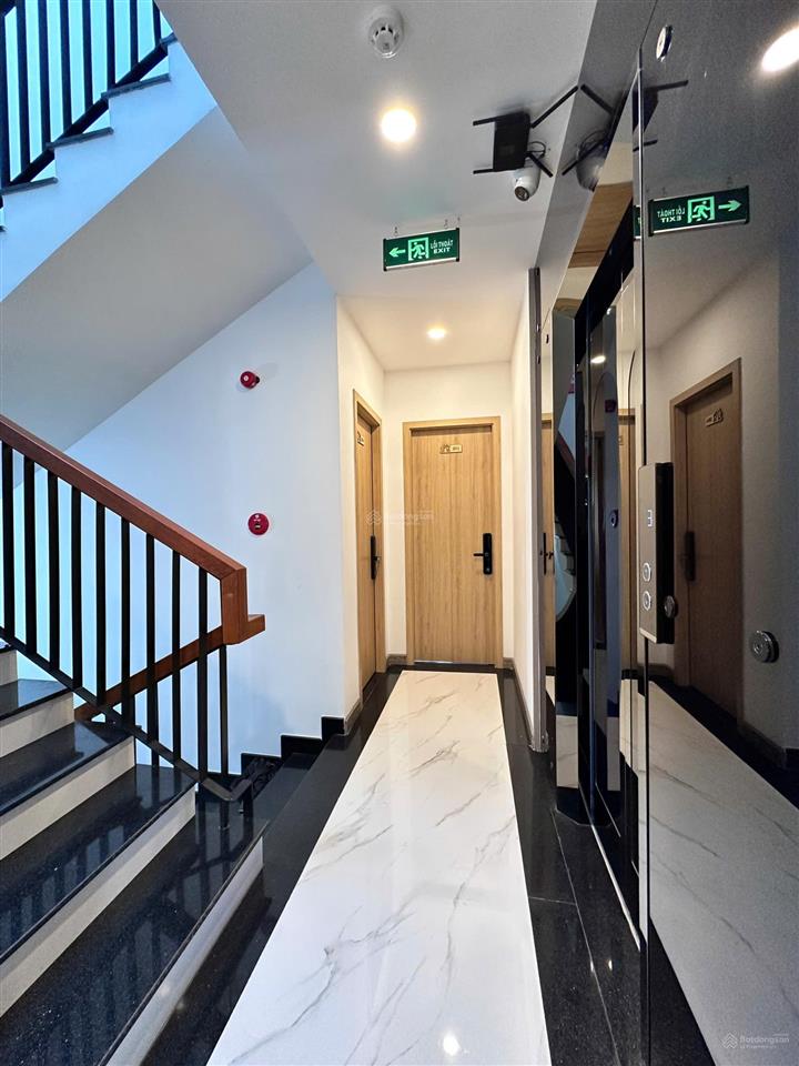 Cho thuê studio ban công full nt ngay trung tâm q7 gần rmit, tdtu gần lotte, crescentmall, vivocity