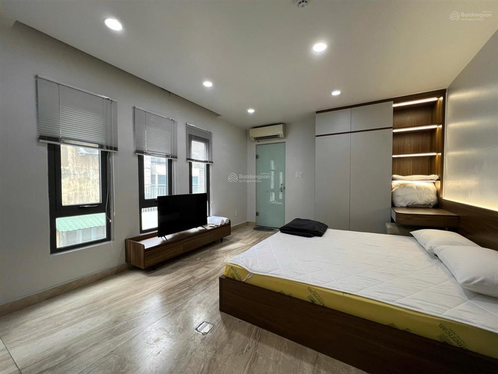 Cho thuê studio ban công full nt ngay trung tâm q7 gần rmit, tdtu gần lotte, crescentmall, vivocity