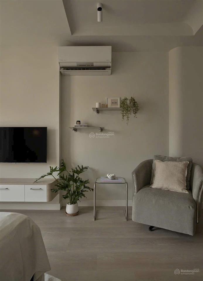 Có căn 1pn ban công sang chảnh full nội thất  gần trung tâm q1  cầu ông lãnh, cầu khánh hội