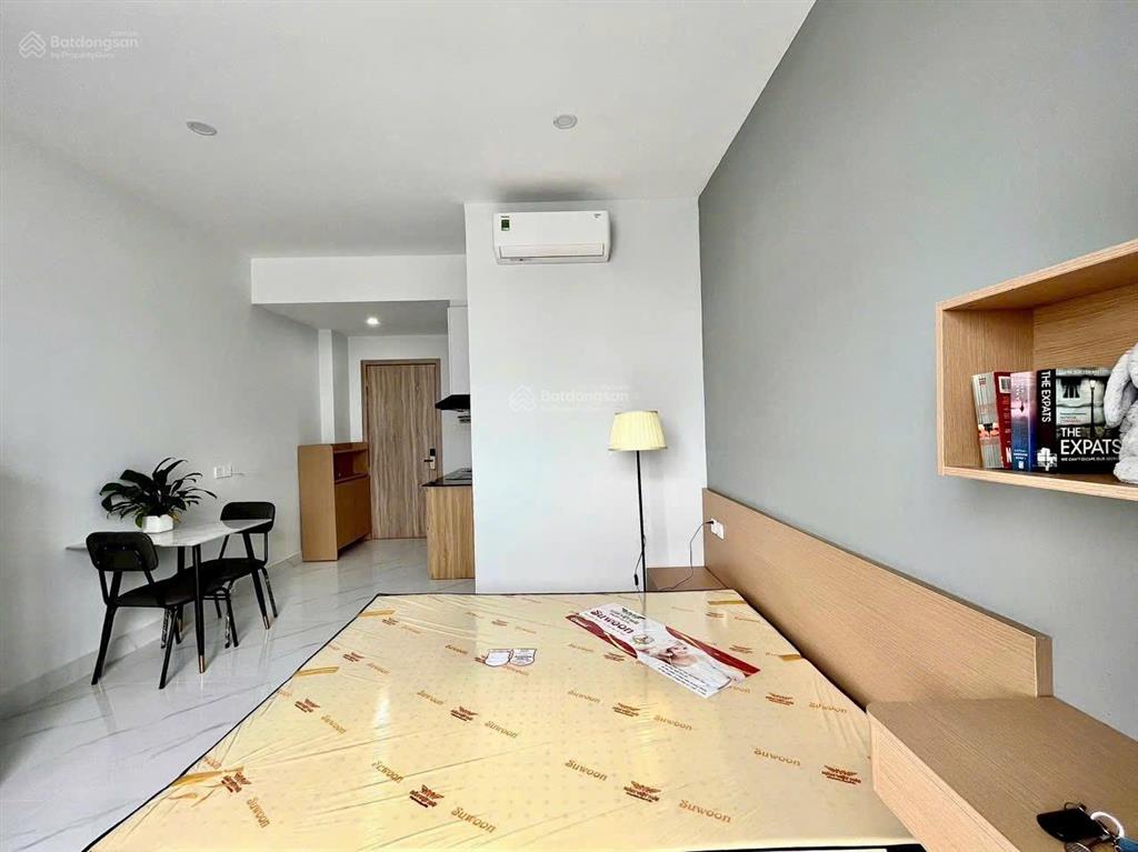 Em trống studio ban công đi full nt  trung tâm quận 7, gần rmit tdtu, lotte mart, crescent mall