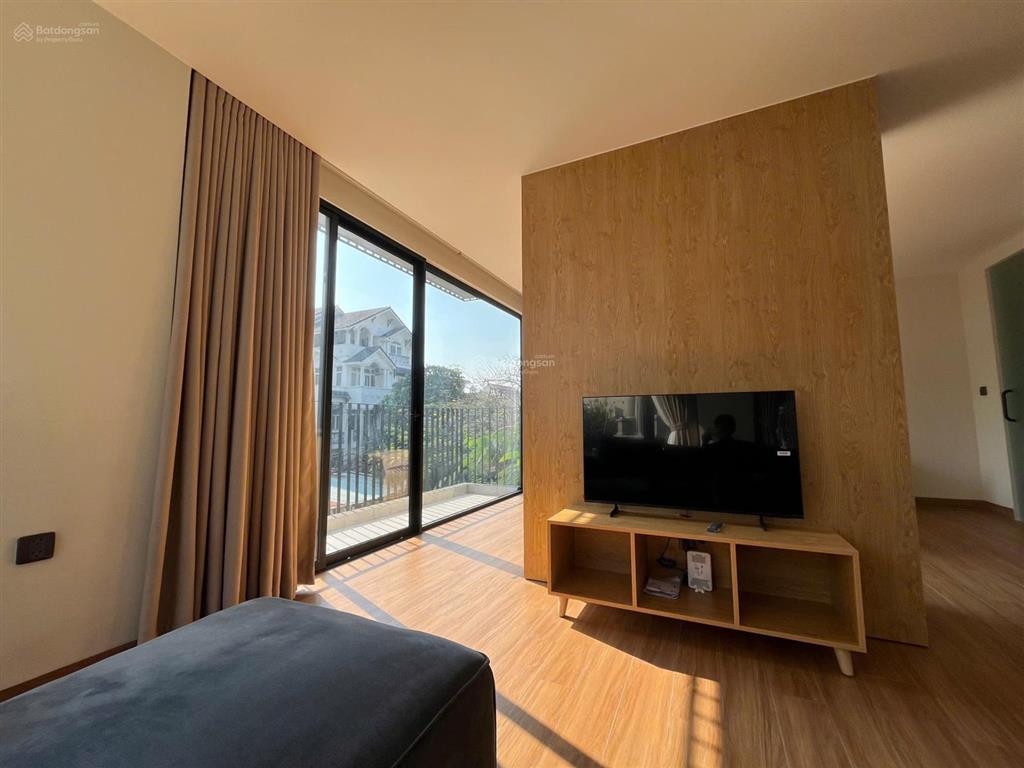 Em trống studio ban công đi full nt  trung tâm quận 7, gần rmit tdtu, lotte mart, crescent mall