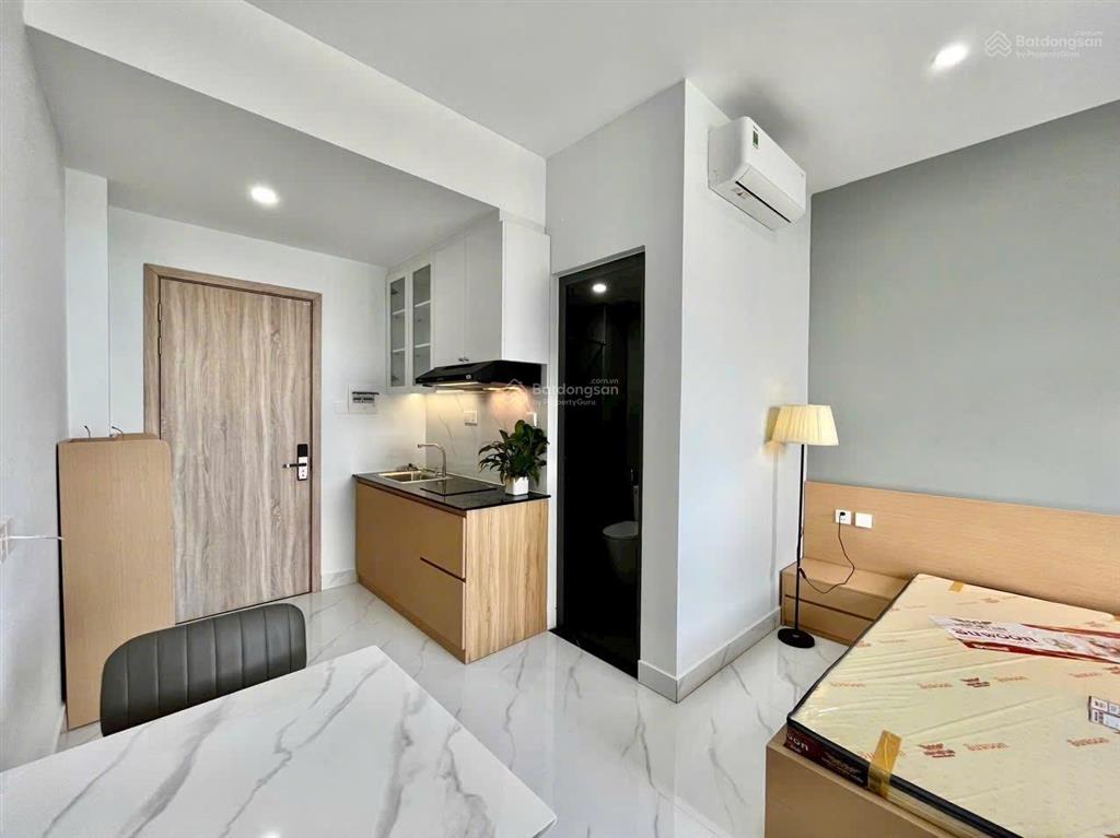Em trống studio ban công đi full nt  trung tâm quận 7, gần rmit tdtu, lotte mart, crescent mall