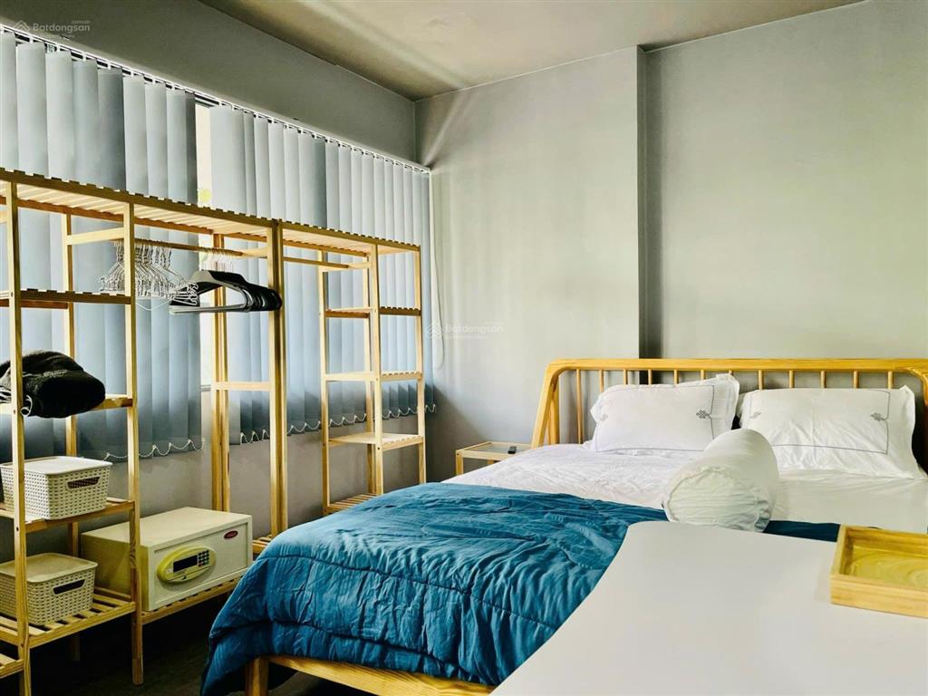 Trống căn penthouse duplex ban công full nội thất, vị trí trung tâm q4, gần quận 1, vincom