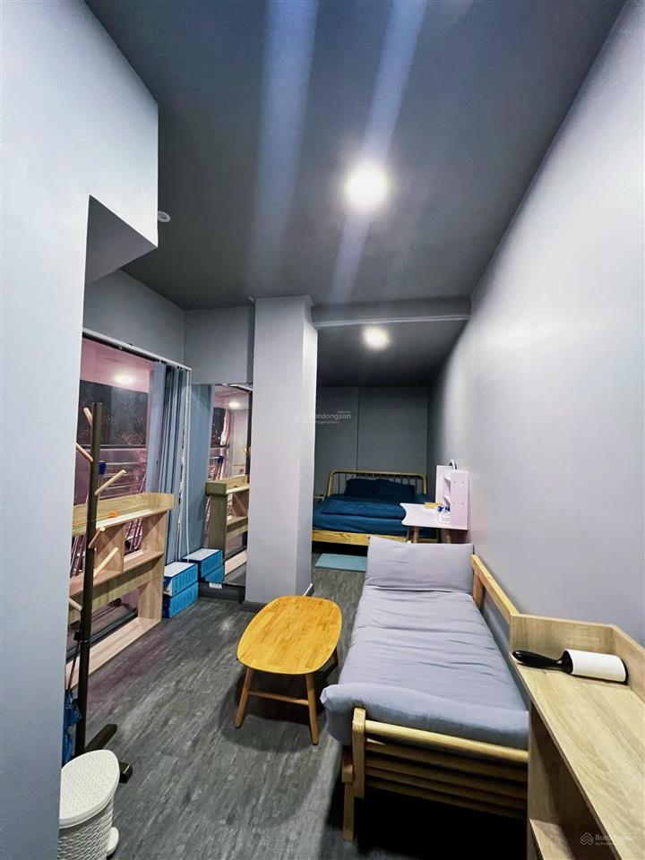 Trống căn penthouse duplex ban công full nội thất, vị trí trung tâm q4, gần quận 1, vincom