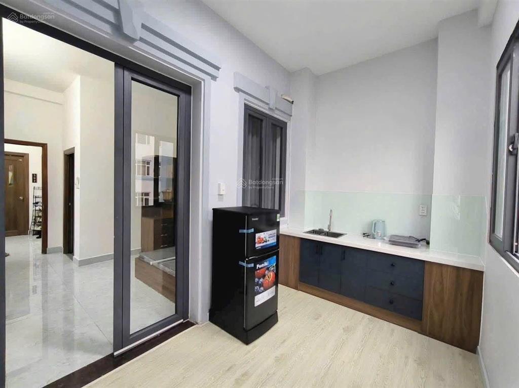 Trống 1pn ban công full nt  trung tâm quận 7, gần rmit, tdtu, ufm, lotte mart, crescent mall, vivo