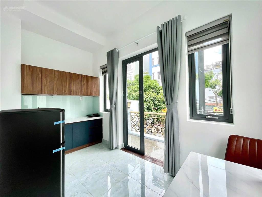 Trống 1pn ban công full nt  trung tâm quận 7, gần rmit, tdtu, ufm, lotte mart, crescent mall, vivo