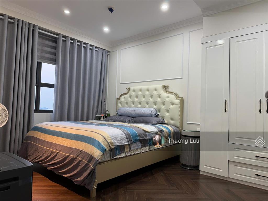 Bán căn hộ 3pn vinhomes d'capitale, view hồ cực thoáng, giá 12.x tỷ
