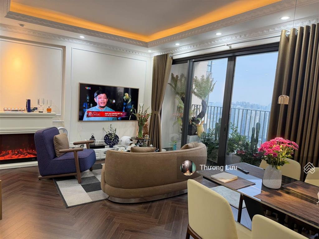 Bán căn hộ 3pn vinhomes d'capitale, view hồ cực thoáng, giá 12.x tỷ