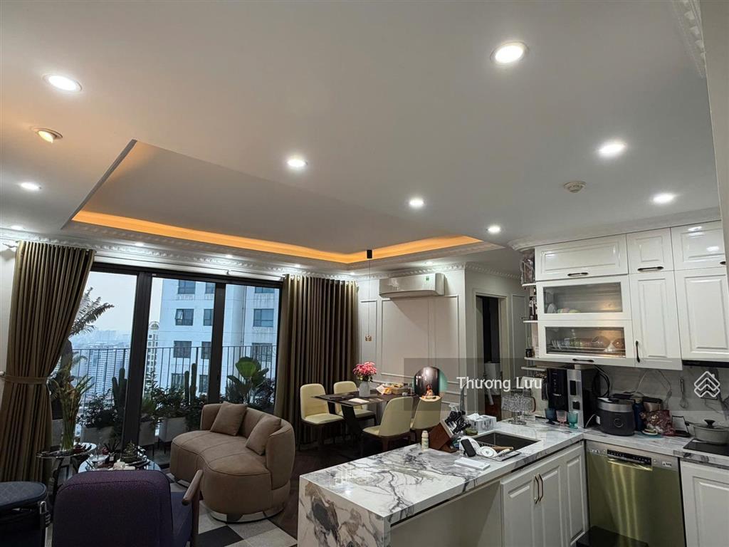 Bán căn hộ 3pn vinhomes d'capitale, view hồ cực thoáng, giá 12.x tỷ
