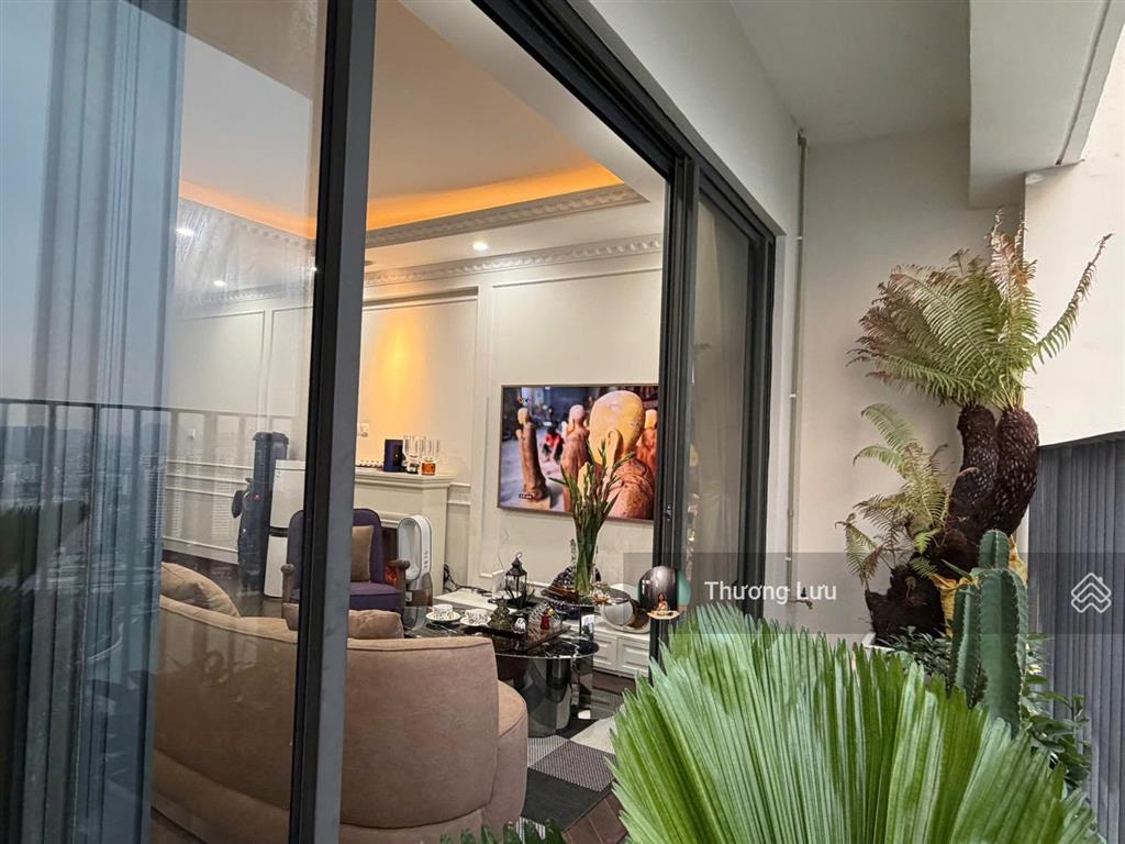 Bán căn hộ 3pn vinhomes d'capitale, view hồ cực thoáng, giá 12.x tỷ