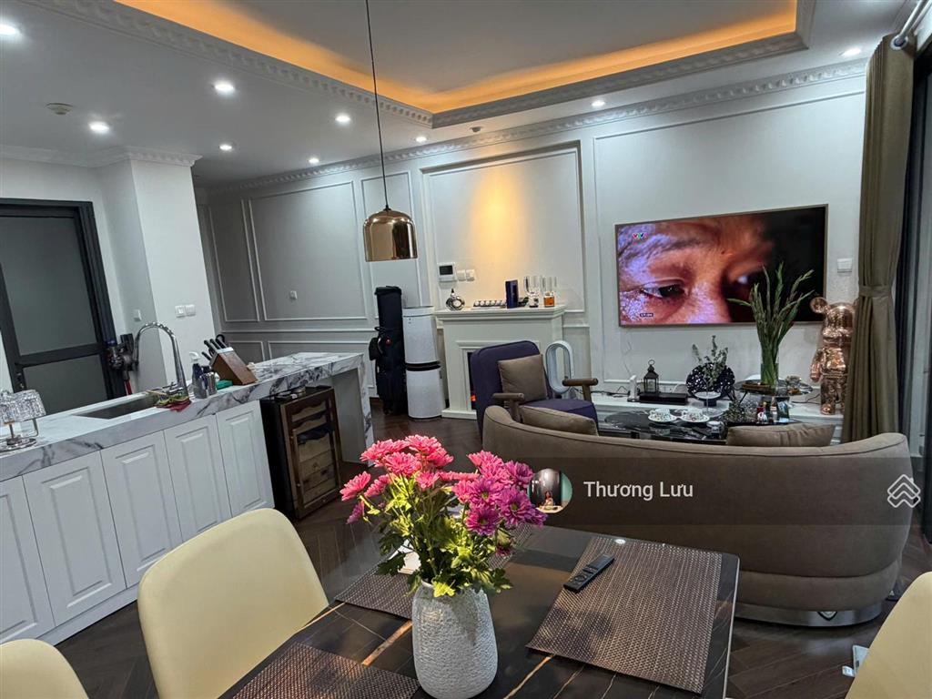 Bán căn hộ 3pn vinhomes d'capitale, view hồ cực thoáng, giá 12.x tỷ