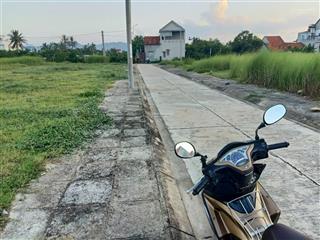 Chính chủ cần bán đất đấu giá đông hòa, sát đường lê thành phương ( kdc vườn mít ), 140m2 chỉ 750tr