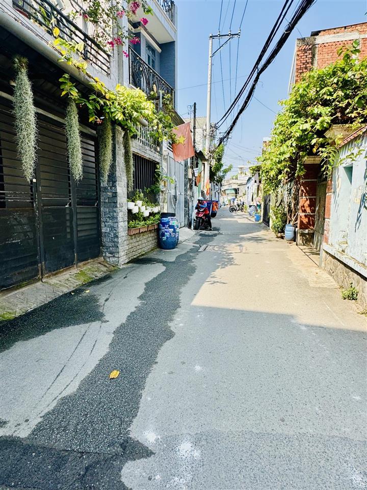 Hiếm đất nền tam bình 100m2, ngang 6m, đường 8m, gần trường chợ, vành đai 2, sẵn sổ, thủ đức.