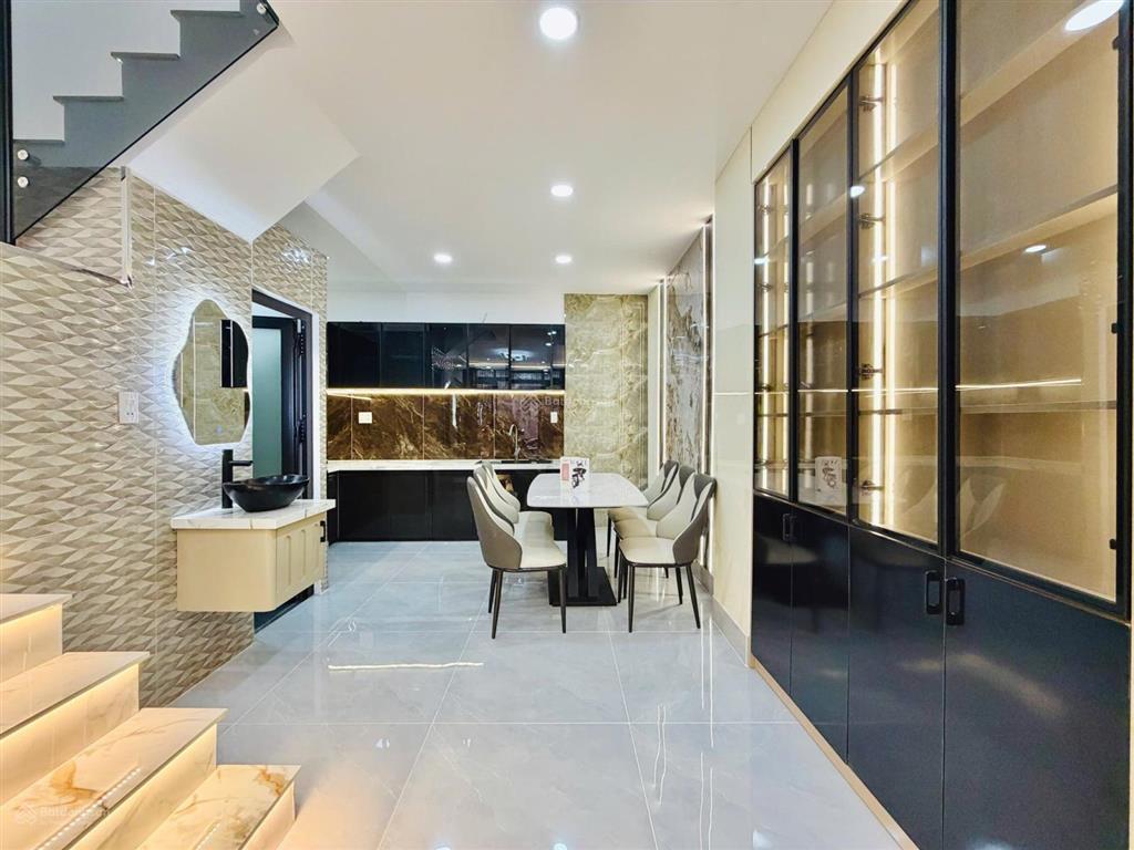 Nhà mới đường hoàng bật đạt, p. tân sơn, 4x11m, 2 tầng nhỉnh 4 tỷ